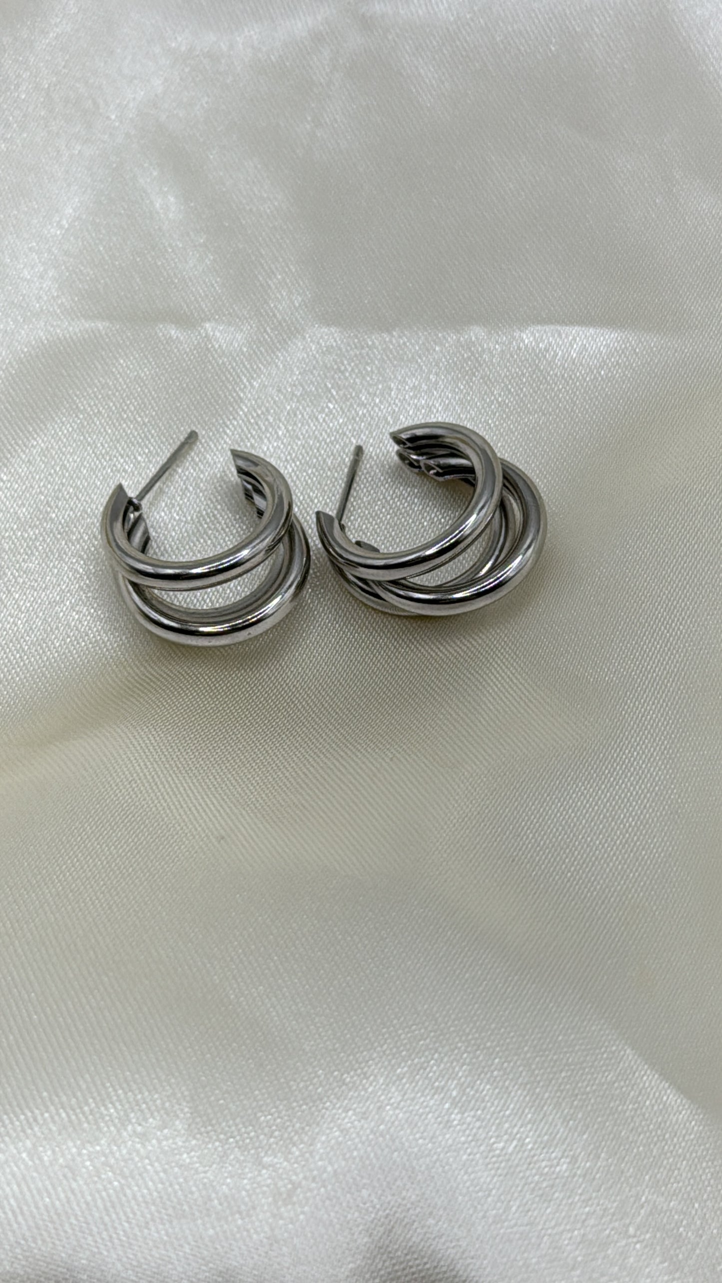 triple hoop silver earring